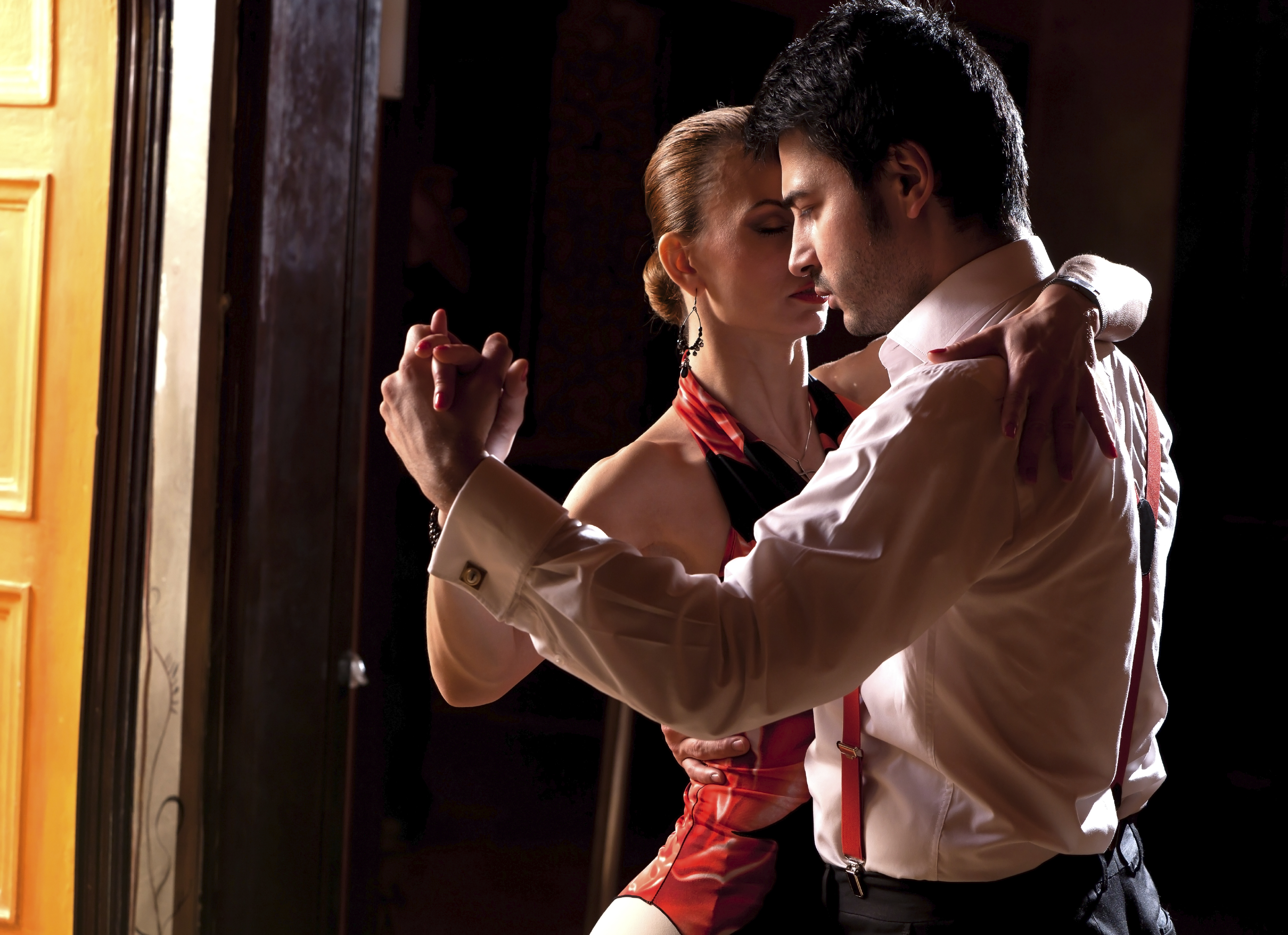 Romance dance. Аргентина танго. Хавьер Диас Аргентинское танго. Пара танцует. Медленный танец.