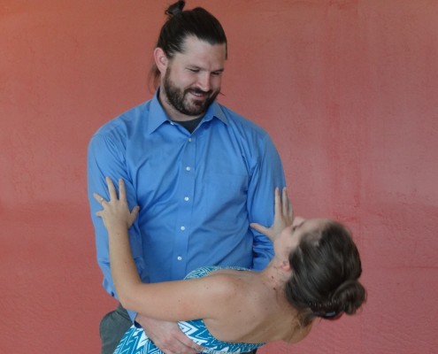 Arizona bride and groom dancing