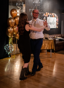 Country western dance lessons near Mesa